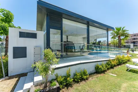 2-bedroom ground-floor apartment in La Duquesa